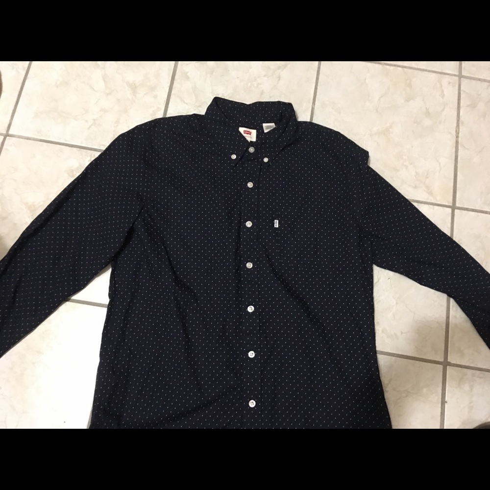Levi’s button down shirt size L men’s